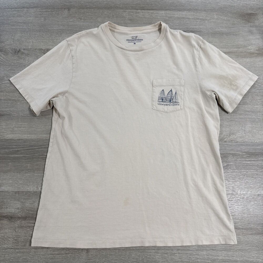 Vineyard Vines Shirt Sailboat Sailing Men’s Ivory Medium 100% Cotton Pocket Tee